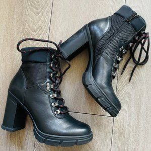 Aldo lace up boots - Size 6.5